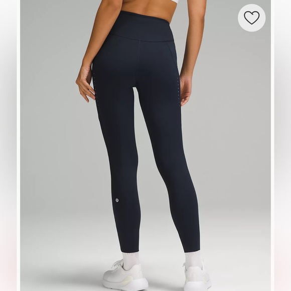 Lululemon Fast and Free High-Rise Tight 25” Pockets
Updated new - Picture 9 of 13